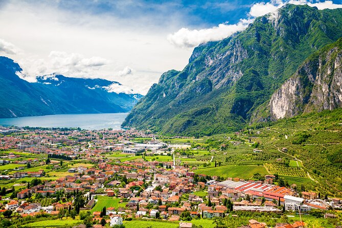8-Days Milan and the Northern Lakes Escorted Tour - Tour Overview
