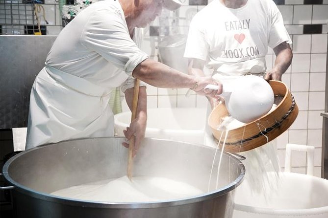 Alberobello GUIDED TOUR & Dairy GUIDED TOUR With Soft Lunch & - Itinerary Highlights