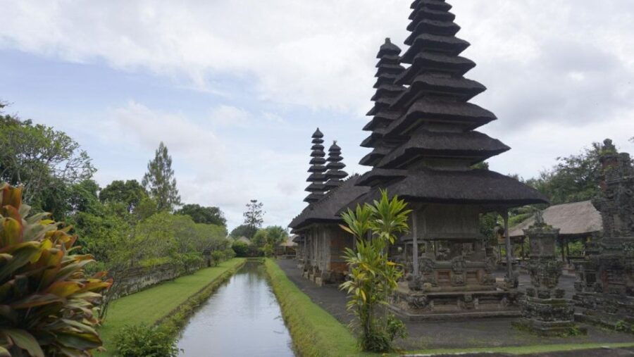 Bali Private Tour Best Waterfall With Tanah Lot Temple