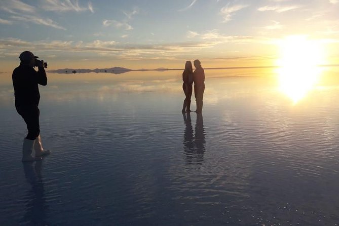 Bolivian Wine at Sunset: Uyuni Salt Flats - Tour Highlights and Activities