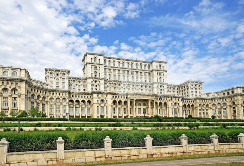 Bucharest: City Highlights - Architectural Marvels of Bucharest