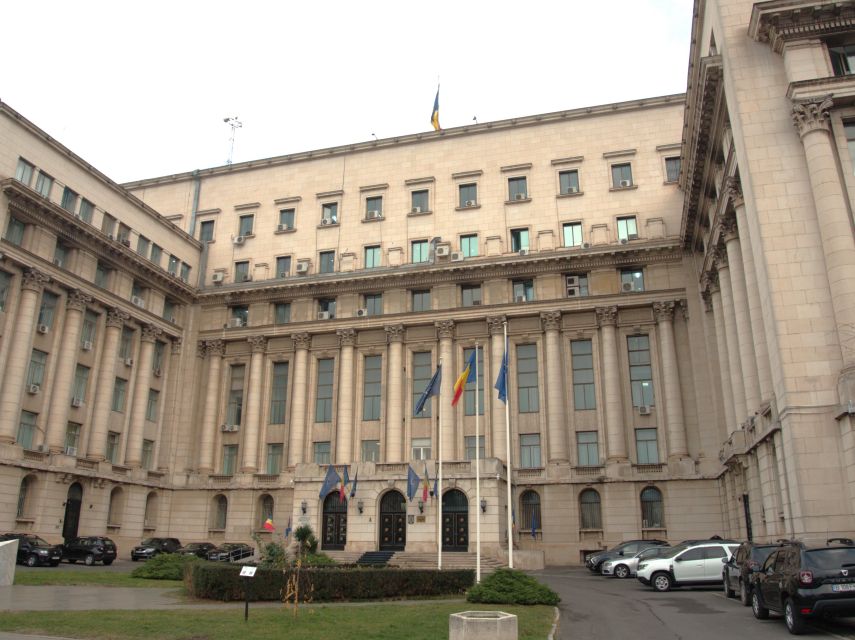 Bucharest in a Nutshell - Half Day Private Walking Tour - Tour Duration and Flexibility