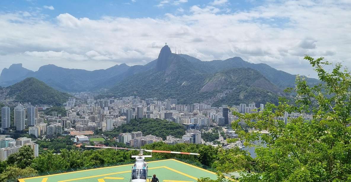 Cariocando in Christ Redeemer & Sugarloaf Helicopter Tour - Itinerary Overview