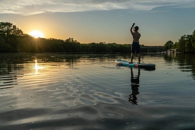 Congress Avenue Bat Bridge Paddleboard Tour With Austin Skyline