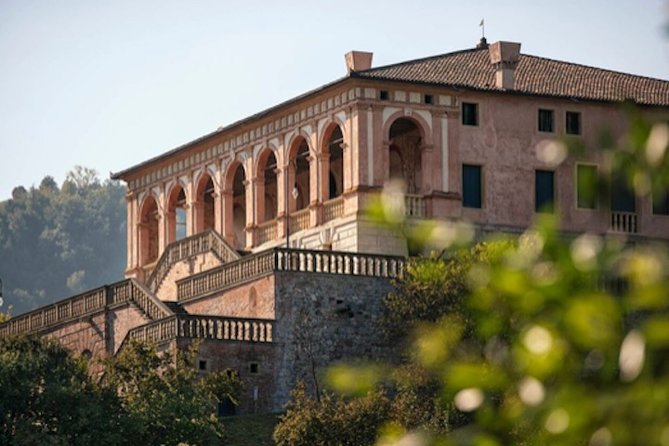 Dolce Vita Tour With Cheese, Olive Oil and Wine Experiences - Visit to Cheese Farm