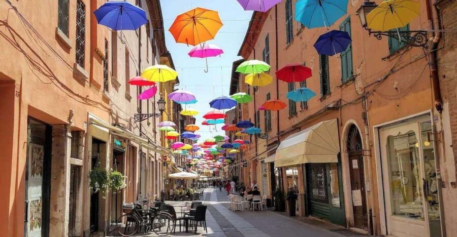 Ferrara: Guided City Highlights Walking Tour
