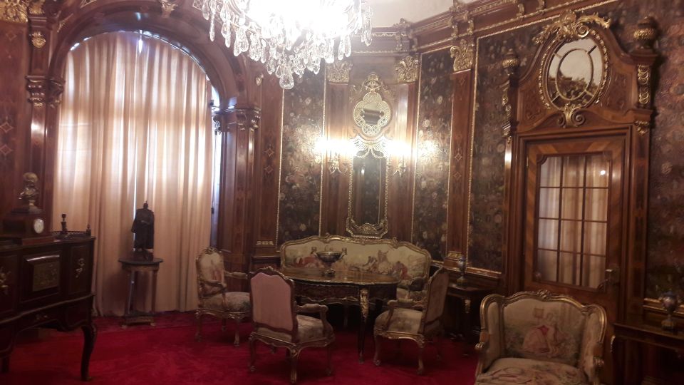 From Brasov: Peles Castle, Bran Castle & Cantacuzino Castle