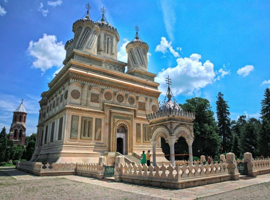 From Bucharest: Highlights of Middle Age Wallachia - Itinerary Details
