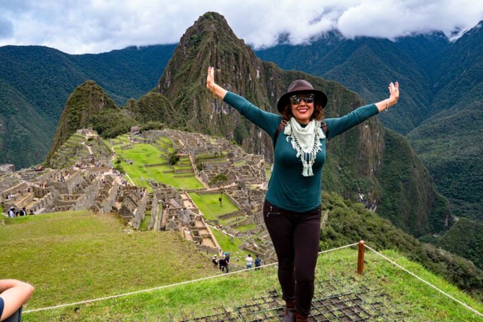 From Cusco: 2-Day Trip to the Sacred Valley and Machu Picchu - Pickup and Group Size