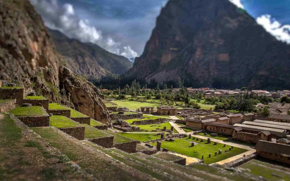 From Cusco: Maras and Moray and Ollantaytambo Tour - Live Tour Guide Options