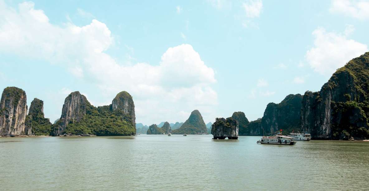 Ha Long Bay: Full-Day Group Tour With Kayaking - Tour Experience