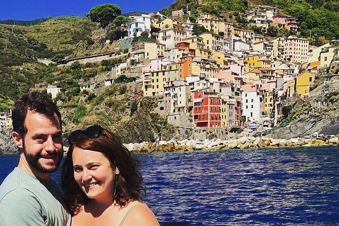 Half-Day Cinque Terre Boat Tour On A Traditional Wooden Gozzo - Boat Features