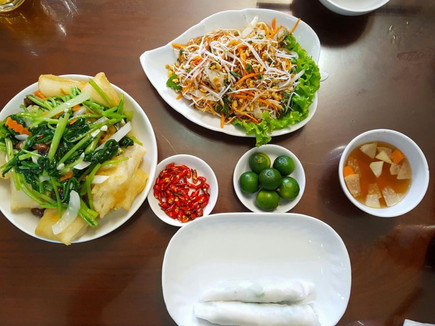 Hanoi Private Fabulous Food and Sight Tour by Scooter - Tour Duration and Group Size
