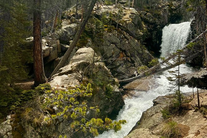 Hike to Nature's Hidden Gems: Alpine Lake or Waterfall Adventure - Gear Essentials for the Hike