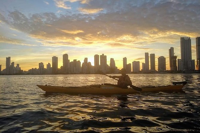 Kayak Tour: Cartagena Sunset Adventure - Inclusions