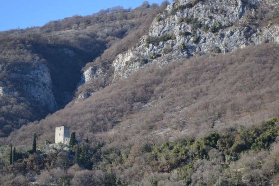 Lenno: Private Guided Hike to Torre Del Soccorso - Good To Know