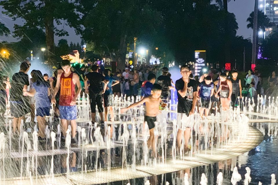 Lima: Lights, Pisco, and Fun Night Tour and Pisco Tasting - Experience Highlights