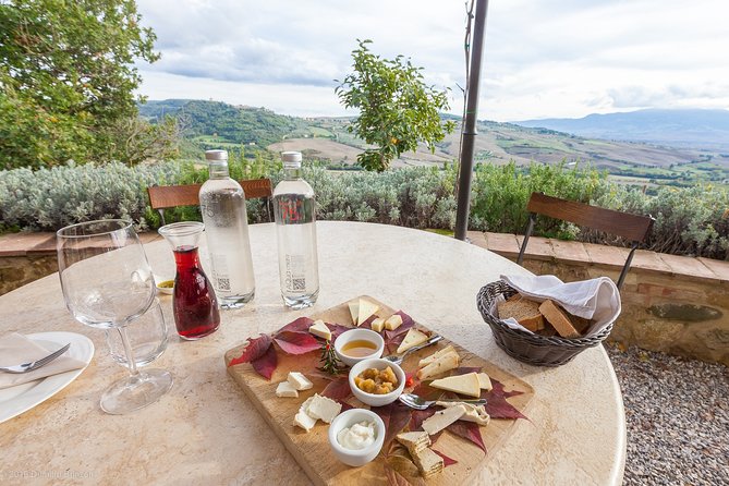 Livorno Port ShorExcursion: Montalcino Pienza Tuscany Wine&Cheese - Wine Tasting Experience