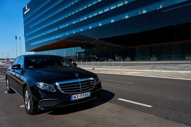 Luxury Warsaw Chopin Airport Transfer by Private Limousine - Service Details