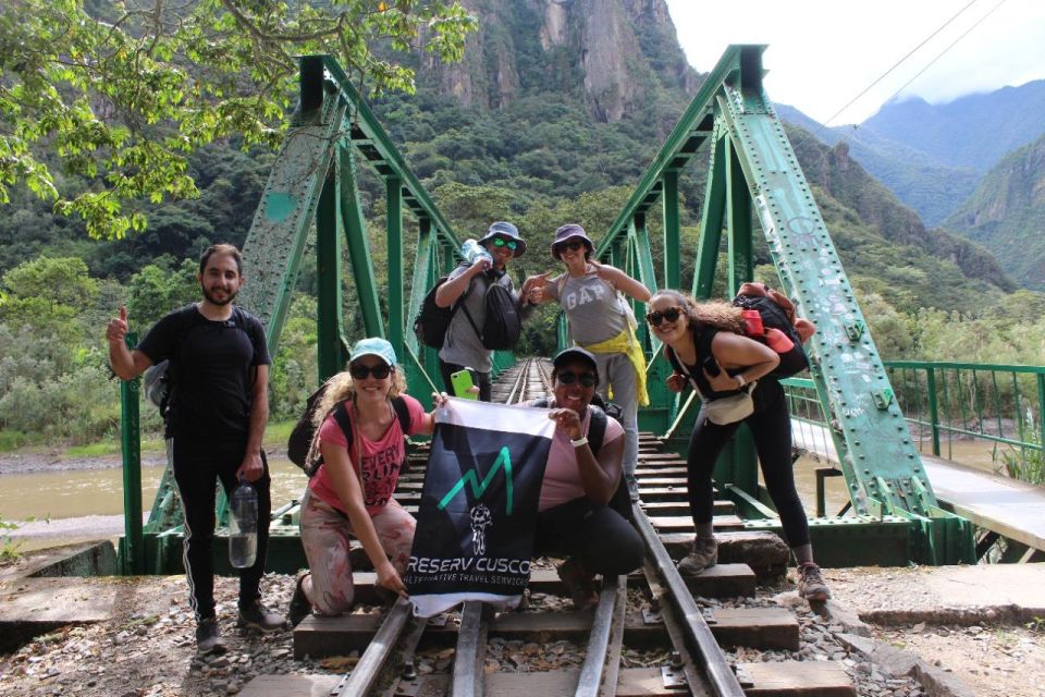 Machu Picchu Express 2d/1n: Bus/Trek Tour With Train Ride. - Group Size and Guide Availability