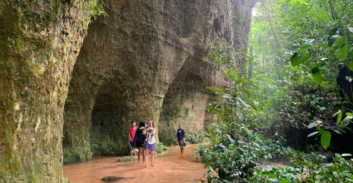 Manaus: Presidente Figueiredo Caves and Waterfalls Tour - Booking Details