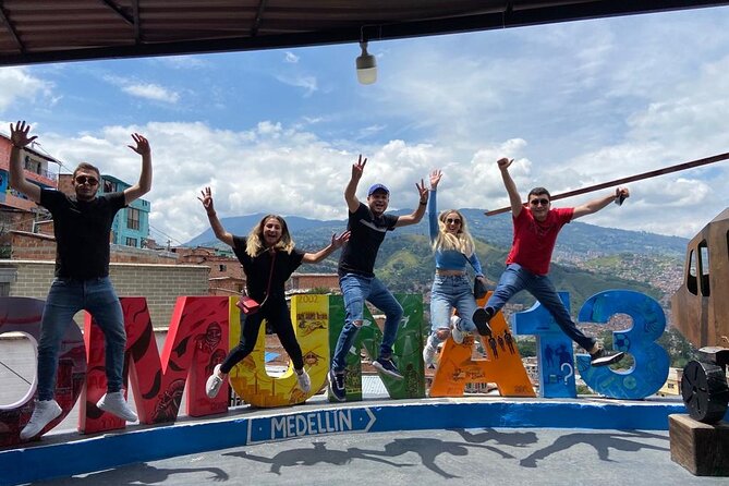 Medellin City Experience: From a Dark Past to a Bright Future. PrivateExperience - Good To Know