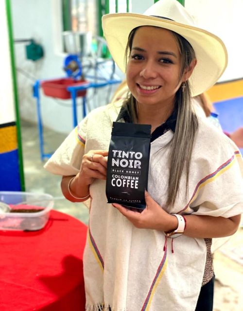 Medellín Coffee Farm Tour With Trolley and Cable Car Ride - Tour Experience