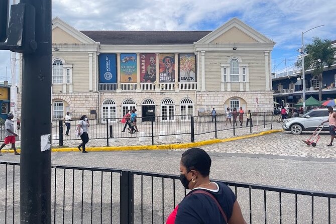 Montego Bay City Highlights & Bird Sanctuary & Shopping - Bird Sanctuary Adventure and Wildlife