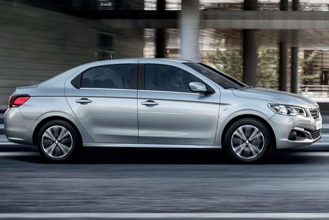 Montevideo to Carrasco: Hassle-Free Airport Transfer - Location Information