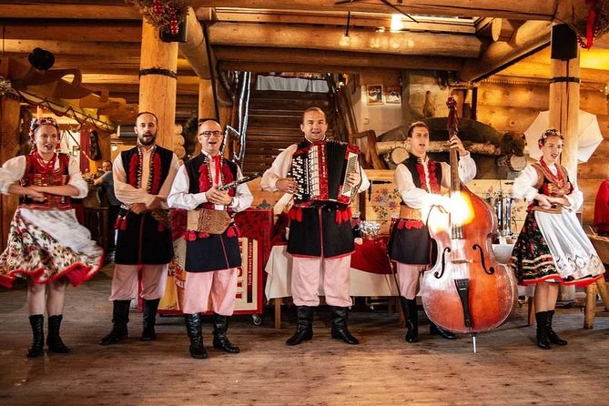 Polish Folk Show and Dinner From Krakow - Event Highlights