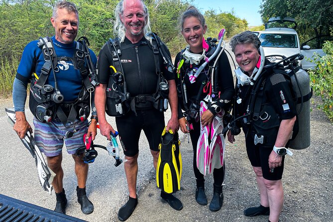 Private 2 Tank Guided Experience in Curaçao for Certified Divers - Common Questions