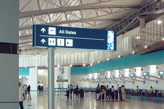 Private Arrivals or Departures Transfer: Norman Manley Airport to Kingston - Good To Know