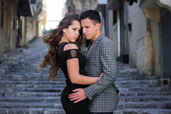 Private Photo Session With a Local Photographer in Malta - Photographer Credentials