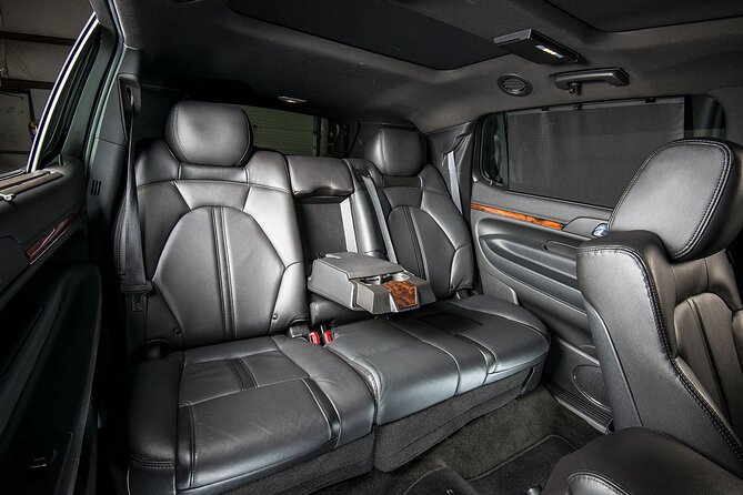 Private Transfer Minneapolis or St.Paul to Minneapolis MSP Airport by Car or SUV - Pricing and Booking Information