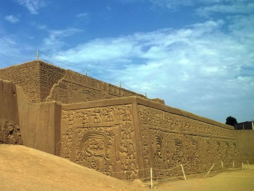 Pyramids of the Sun and the Moon, Huanchaco and Chan Chan - Booking Details