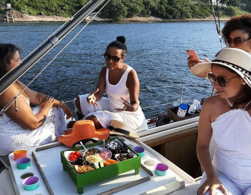 Rio De Janeiro: Boat Tour With Drinks and Swimming - Experience Highlights