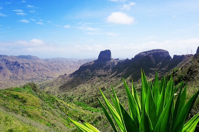 Santiago: Private Transfer From Airport to Rui Vaz or Vice Versa - Refund Policy
