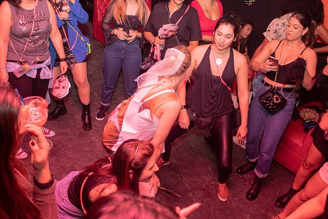 São Paulo Nightlife: Pub Crawl in the City That Never Sleeps!