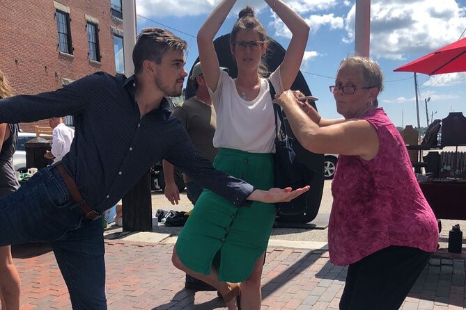 Scavenger Hunt in Buffalo by Wacky Walks - Good To Know