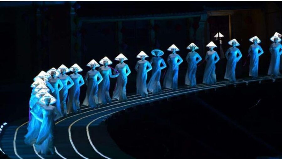 Shuttle Bus Da Nang- Hoi an Memories Show- Da Nang - Benefits of Shuttle Bus Service