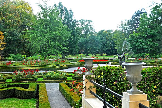 Skip the Line Wilanów Palace and Gardens Private Guided Tour - Good To Know