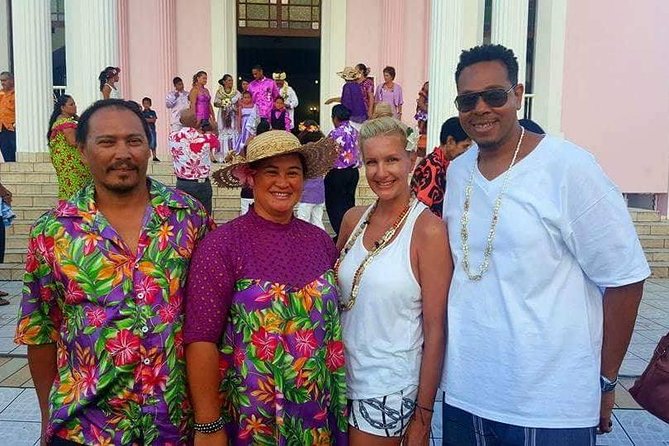 Small-Group Half-Day Highlights of Tahiti Tour  - Papeete - Positive Reviews About Tracy as a Tour Guide