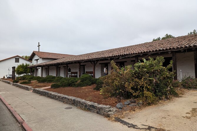 Sonoma Scavenger Hunt Walking Tour & Game - Tour Details