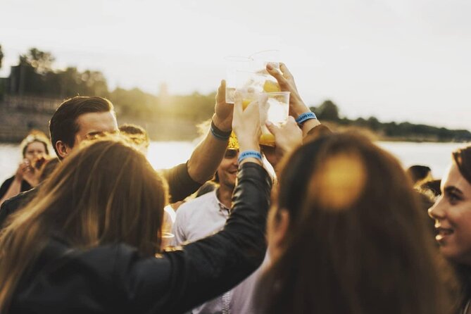 Sunset Boat Tour With Unlimited Drinks in Warsaw - Experience Details