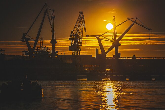 Sunset on the Shipyard and Old Town Evening Cruise - Good To Know