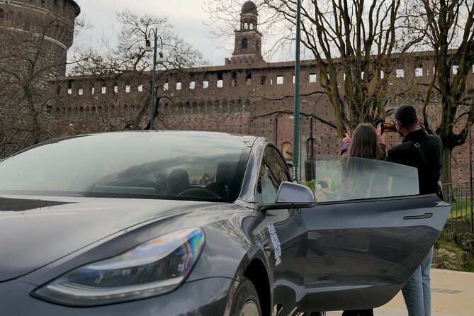 Tesla Tour of Milan Photographing the Beauties of the City - Tesla Vehicle Experience