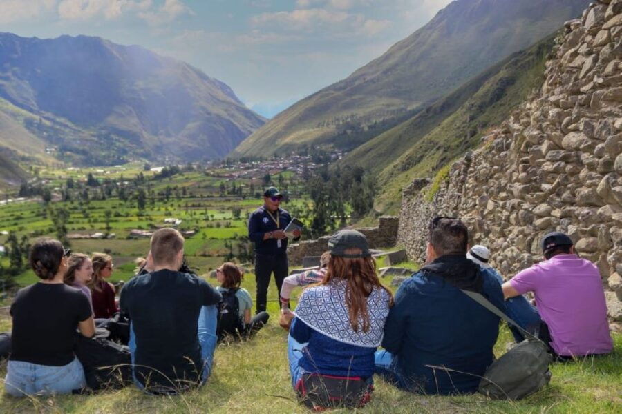 Tour Sacred Valley Classic Pisac Ollantaytambo and Chinchero - Hotel Pickup and Group Size