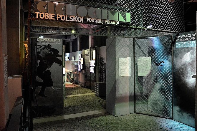 Warsaw Uprising Museum (1944) Lazienki Park - PRIVATE TOUR /inc. Pick-up/ - Good To Know