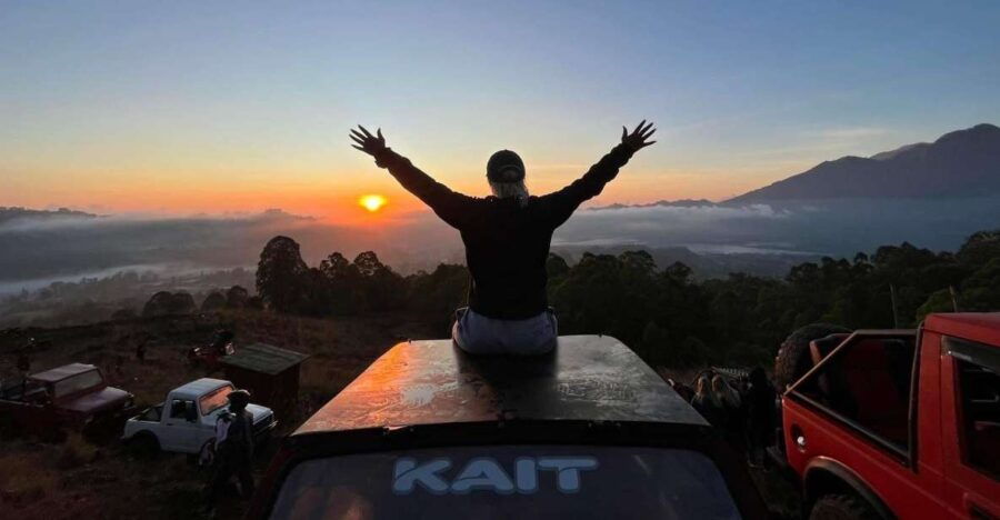 Bali: Mount Batur Jeep Sunrise & Natural Hot Spring Tour - Tour Highlights