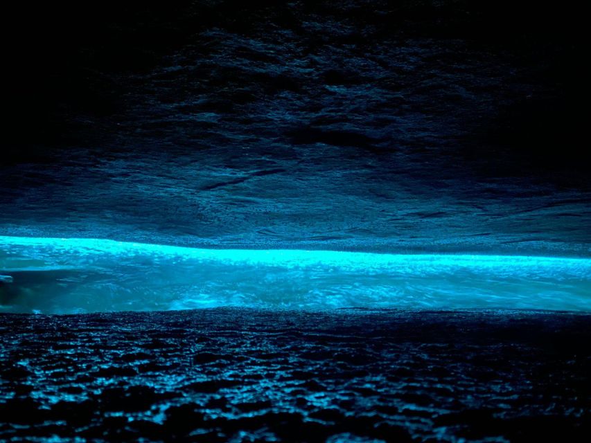 Boat Trip in the Northern Part of Ilha Grande Acaiá Cave - Activity Options